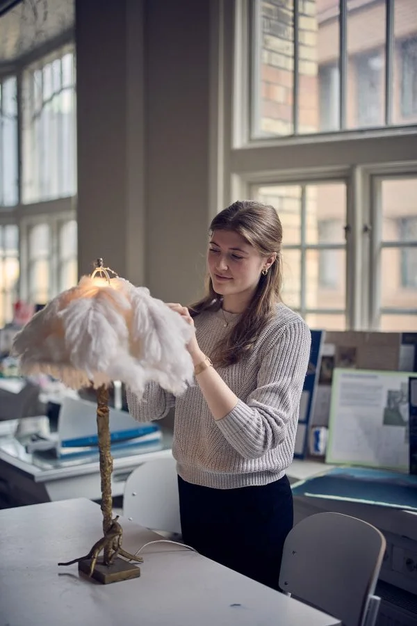 Elev bygger en egen lampa